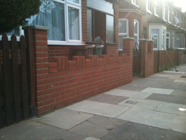 garden-brickwork-services-including-brick-planters-garden-steps